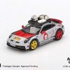MiniGT Porsche 911 Dakar "Uncle Rally"
